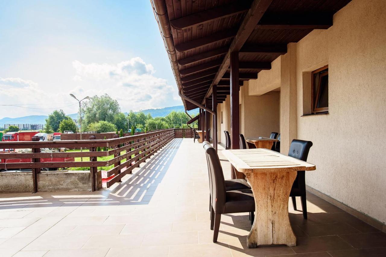 Casa Rubin Hotel Гура Хуморулуй Екстериор снимка