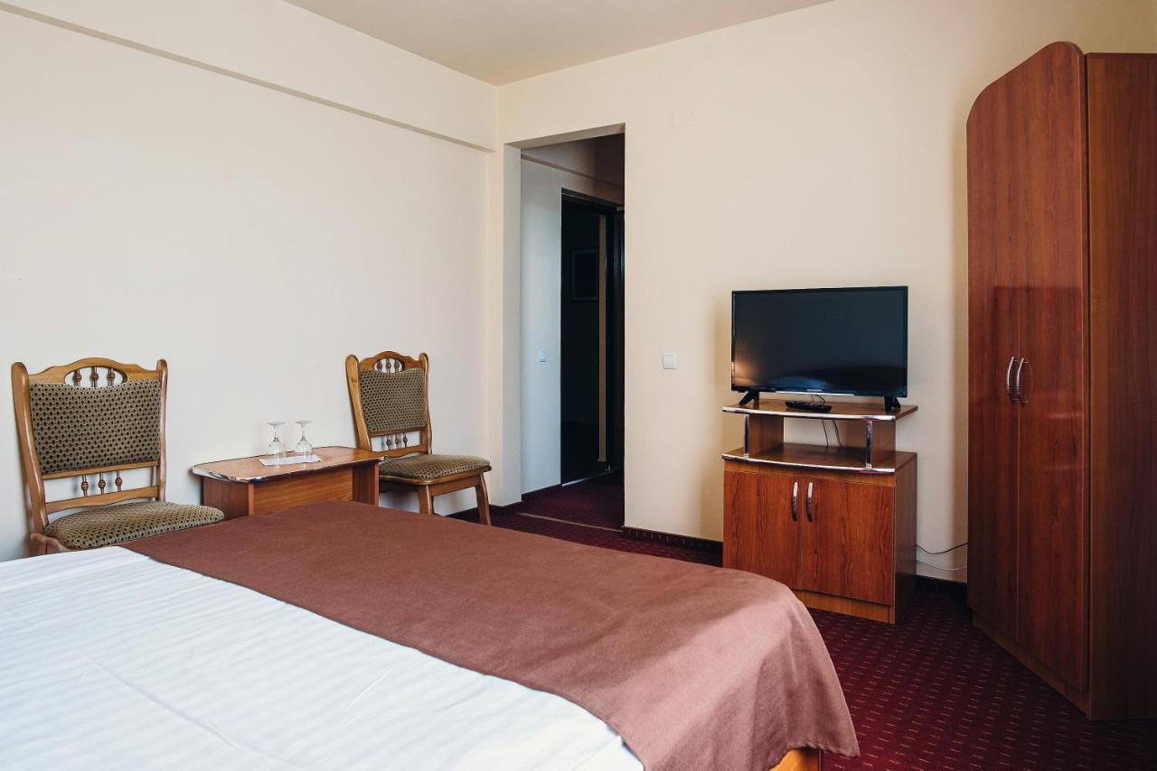Casa Rubin Hotel Гура Хуморулуй Екстериор снимка