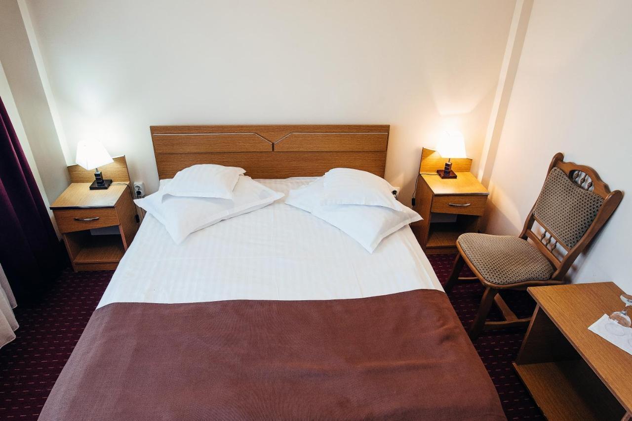 Casa Rubin Hotel Гура Хуморулуй Екстериор снимка