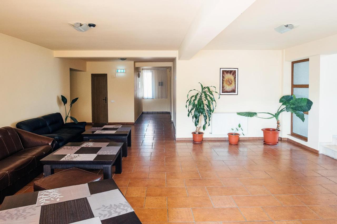 Casa Rubin Hotel Гура Хуморулуй Екстериор снимка